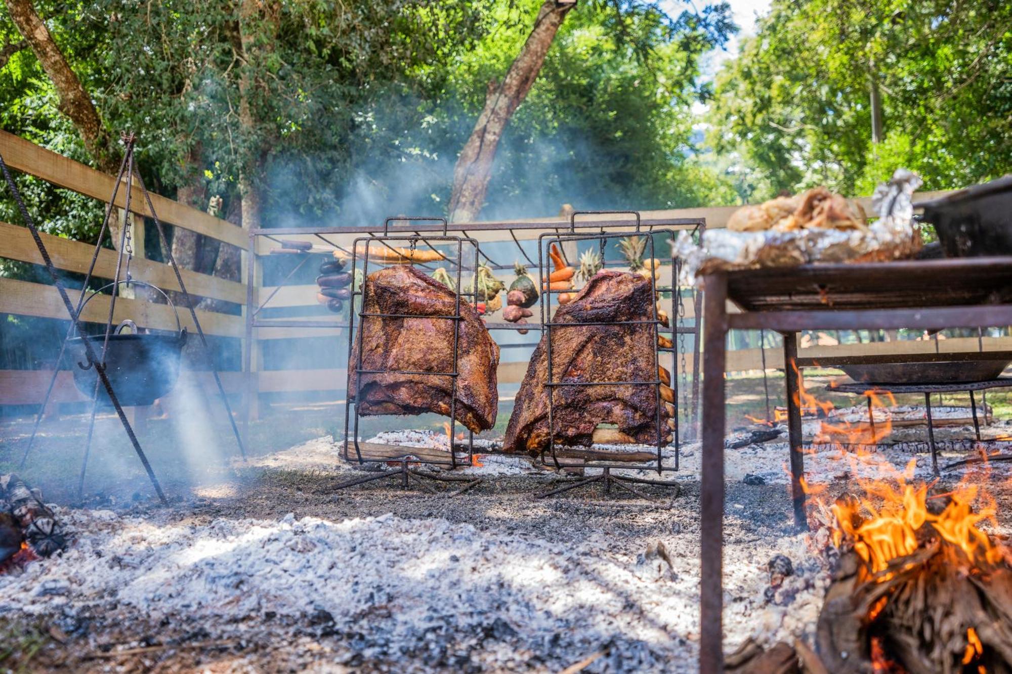 Vira Charme Resort Fernandes Pinheiro المظهر الخارجي الصورة