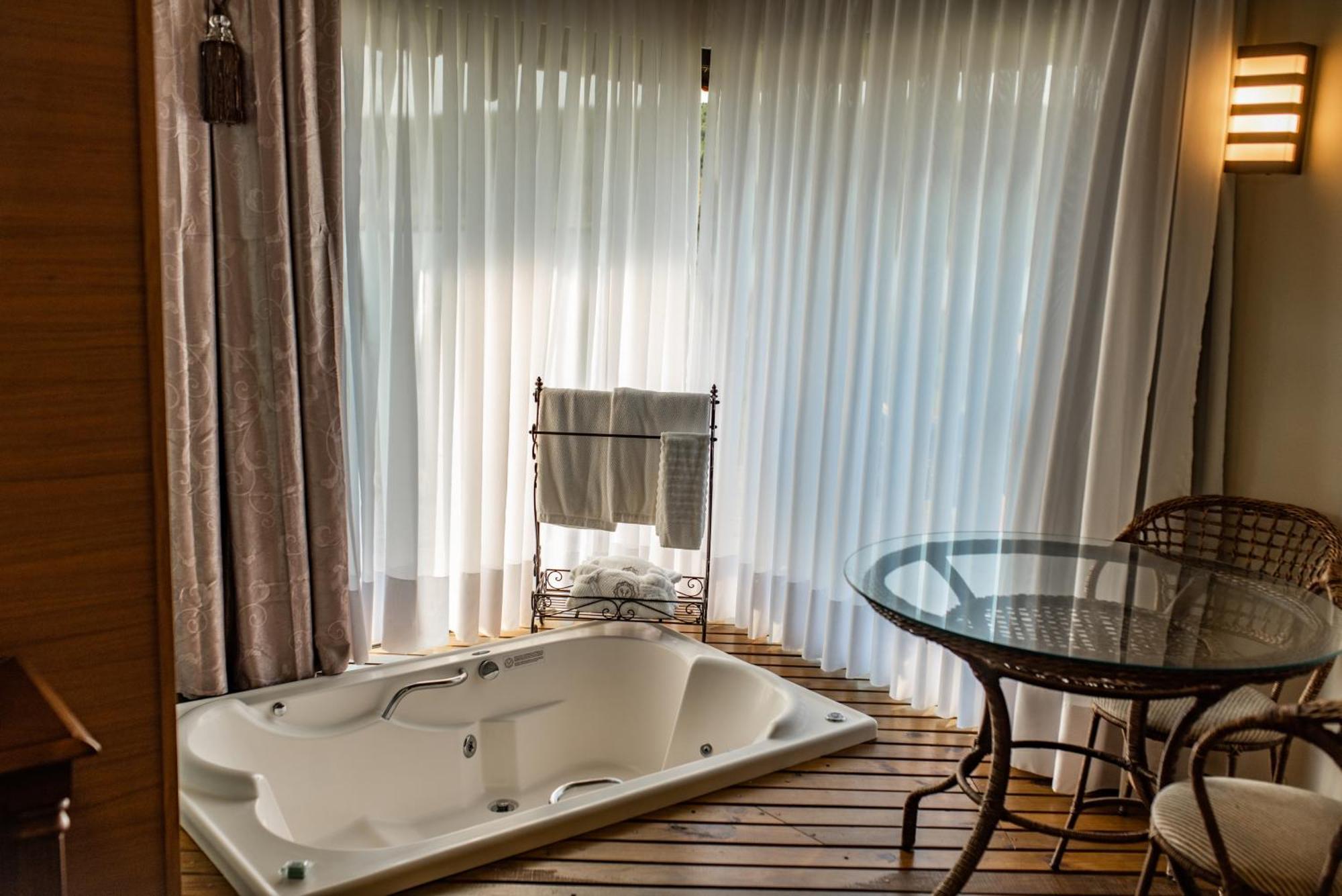 Vira Charme Resort Fernandes Pinheiro المظهر الخارجي الصورة